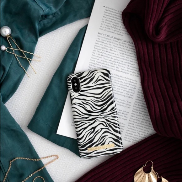 Ideal of Sweden iPhone-X Case - Picture 6 of 7